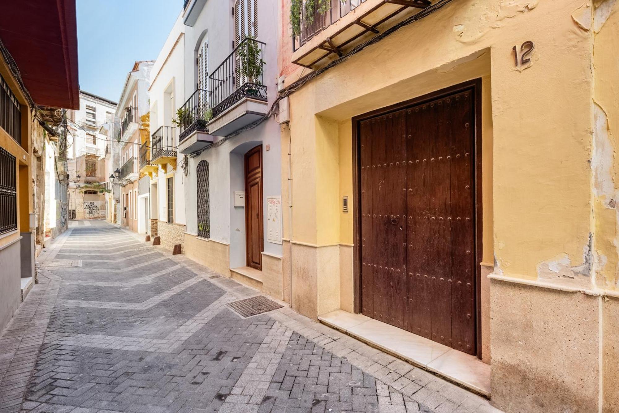 Urbanchicmalaga 2Bedroom Oasis In Historic Malaga Centre Exterior foto