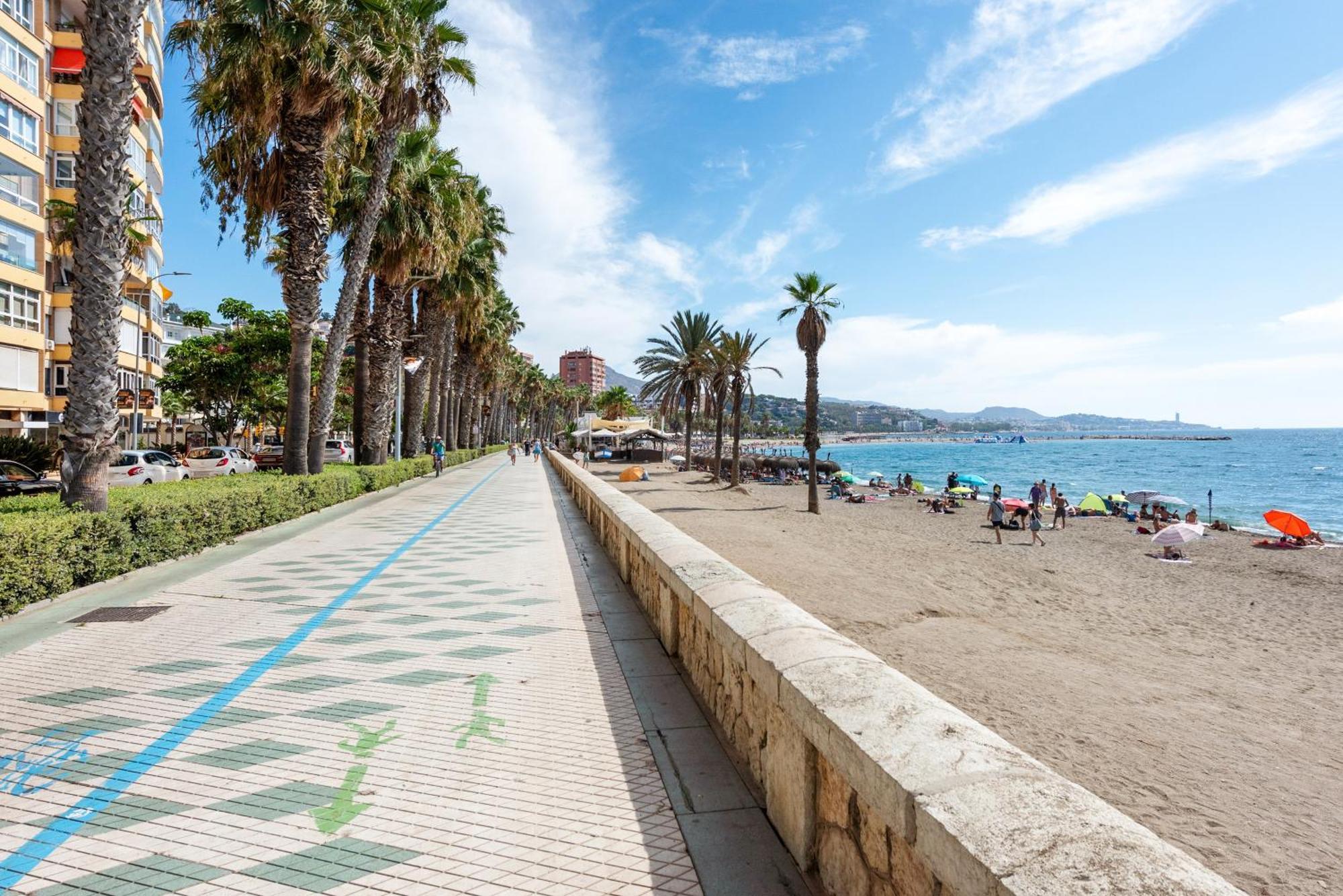 Urbanchicmalaga 2Bedroom Oasis In Historic Malaga Centre Exterior foto