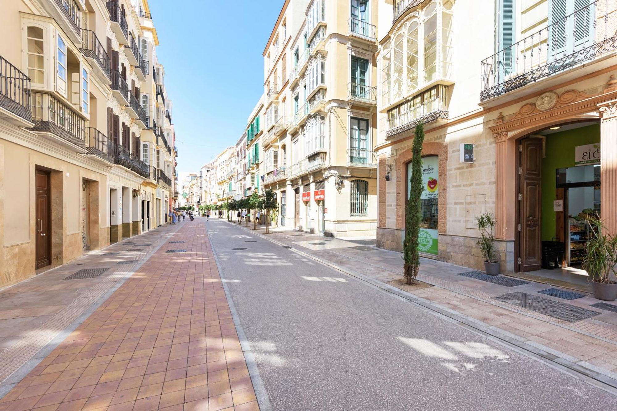 Urbanchicmalaga 2Bedroom Oasis In Historic Malaga Centre Exterior foto